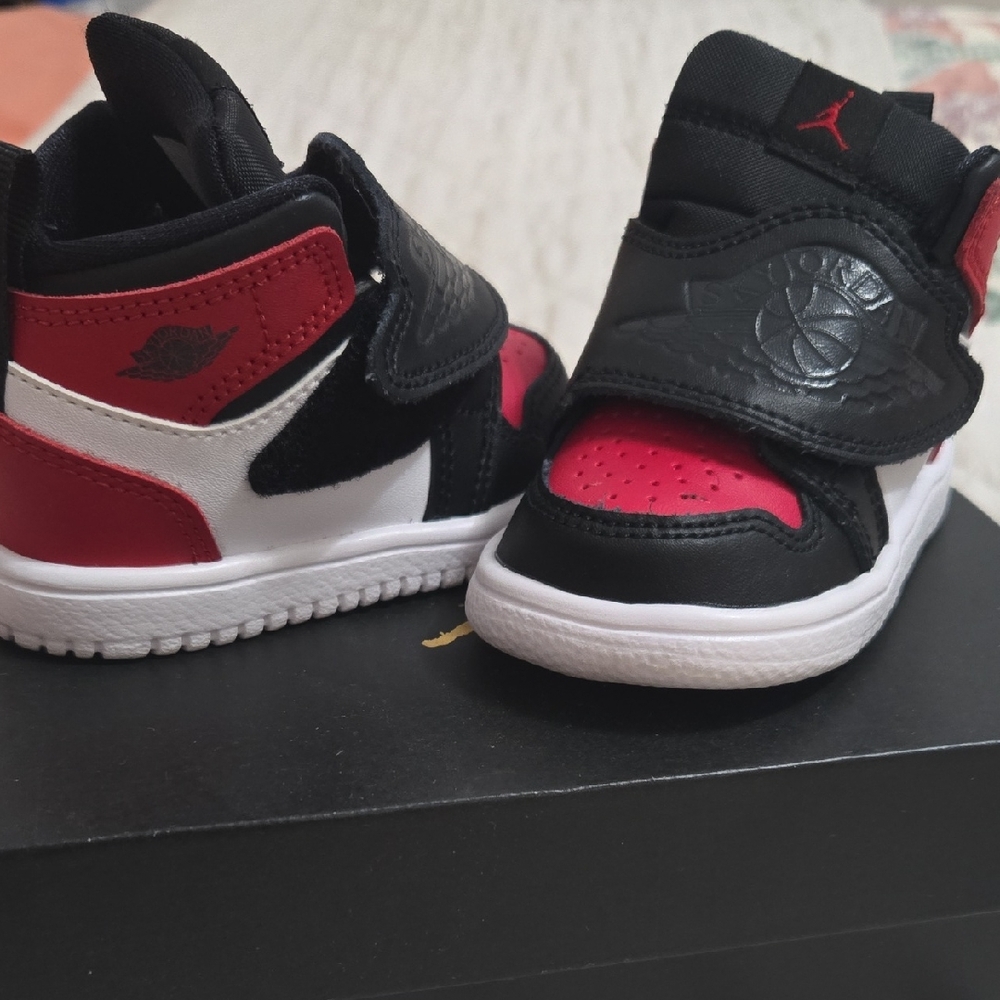 Jordan Kids Black and Red Sneakers